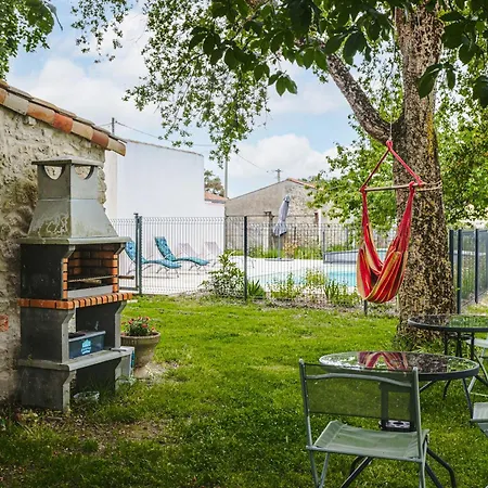 Holiday home Les Cigognes